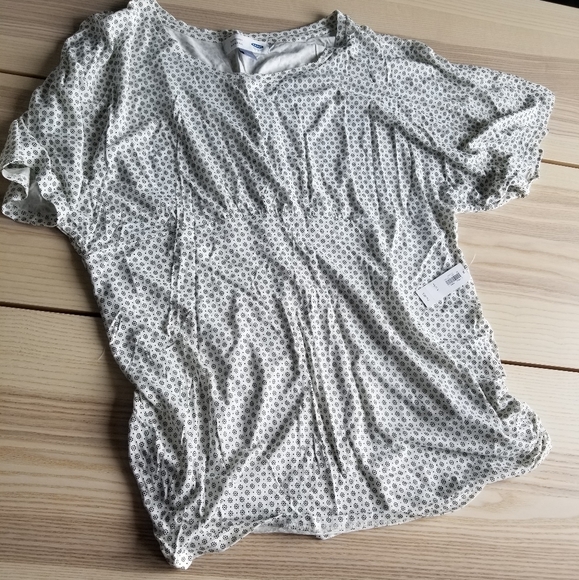 Old Navy Tops - Old Navy Maternity short sleeve top